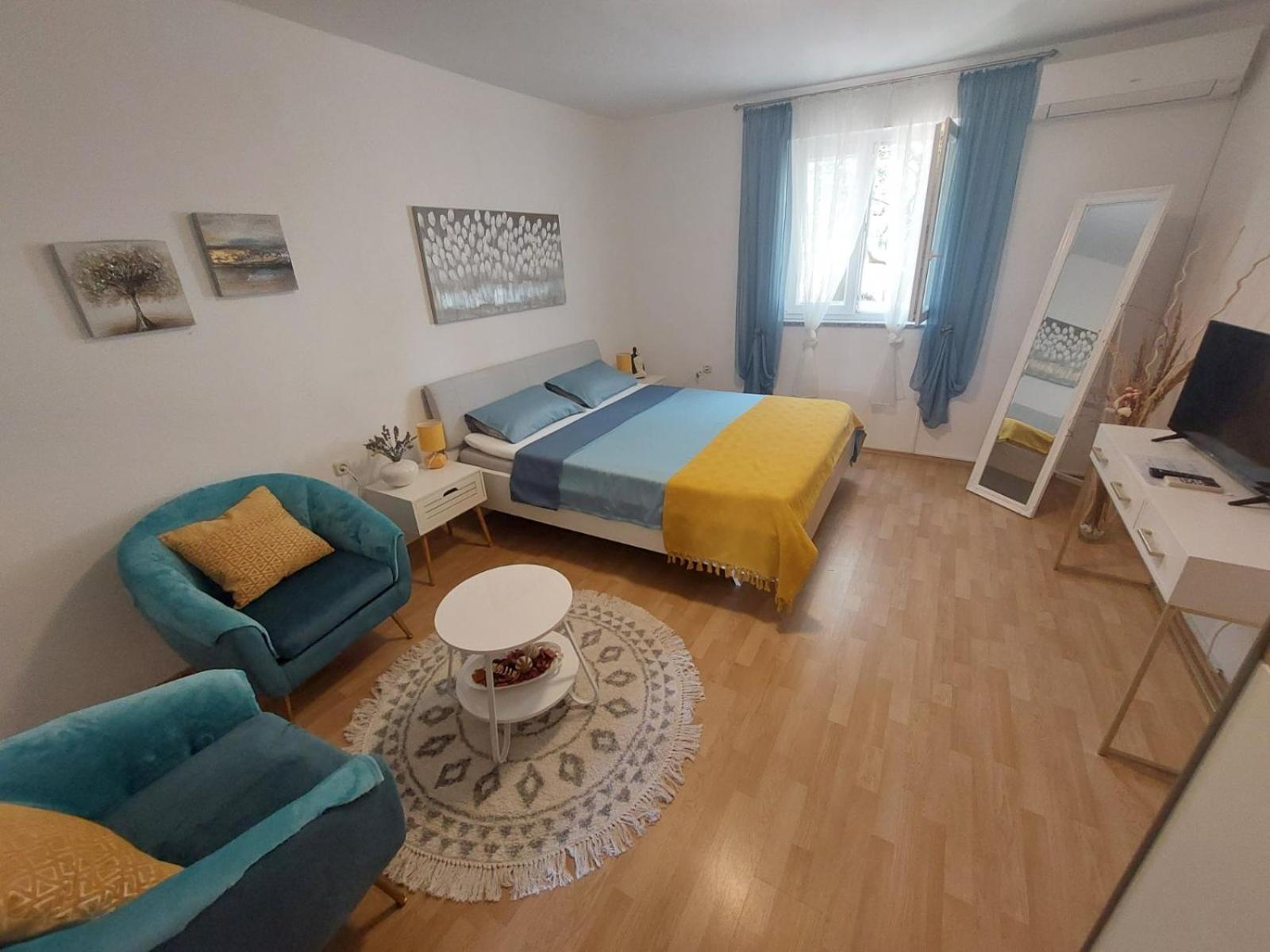 Apartmani Anica Risika Exterior photo