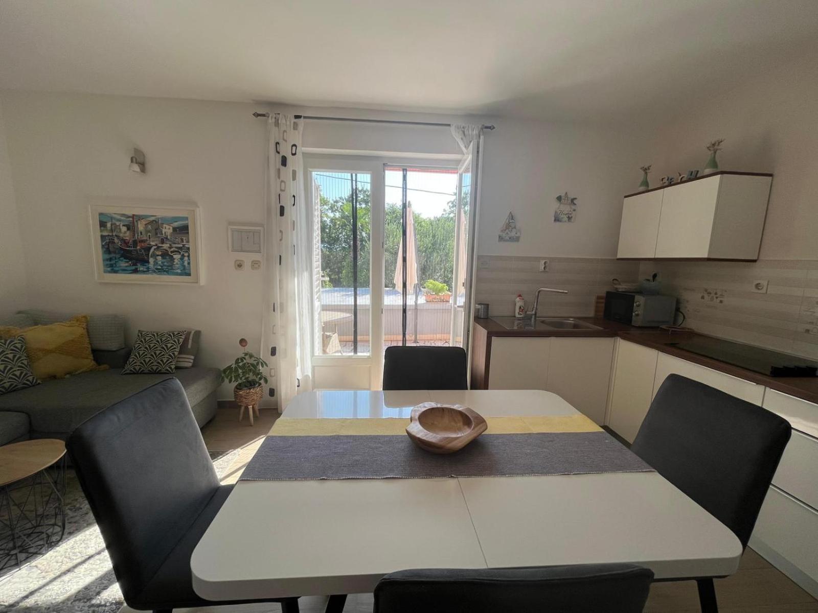 Apartmani Anica Risika Exterior photo