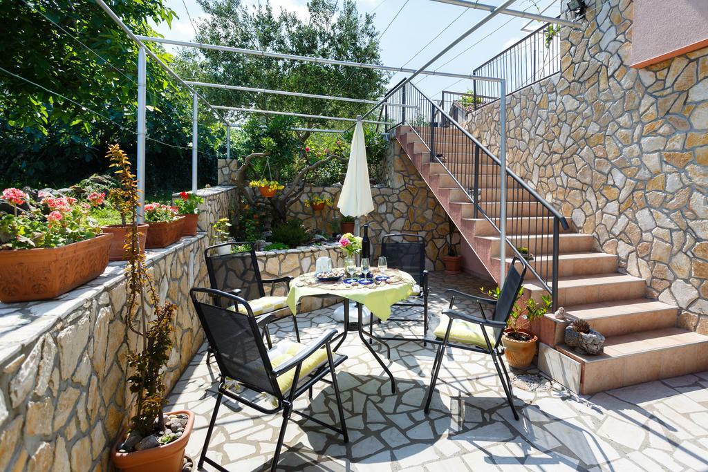 Apartmani Anica Risika Exterior photo