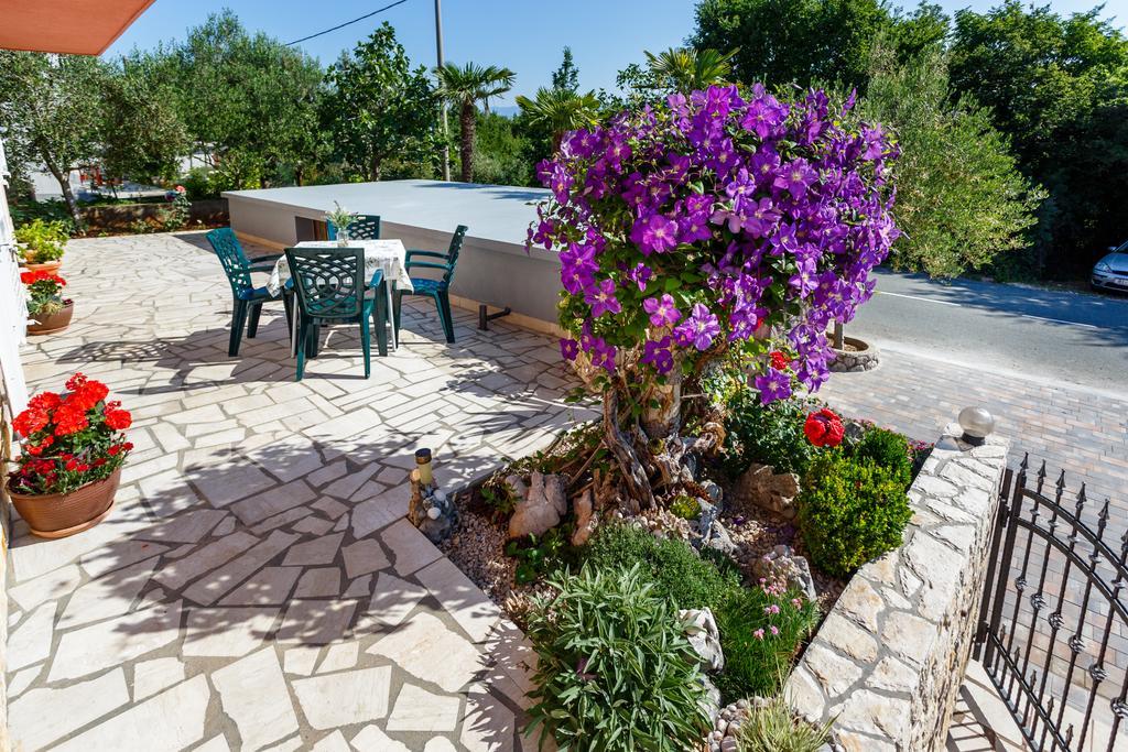 Apartmani Anica Risika Exterior photo