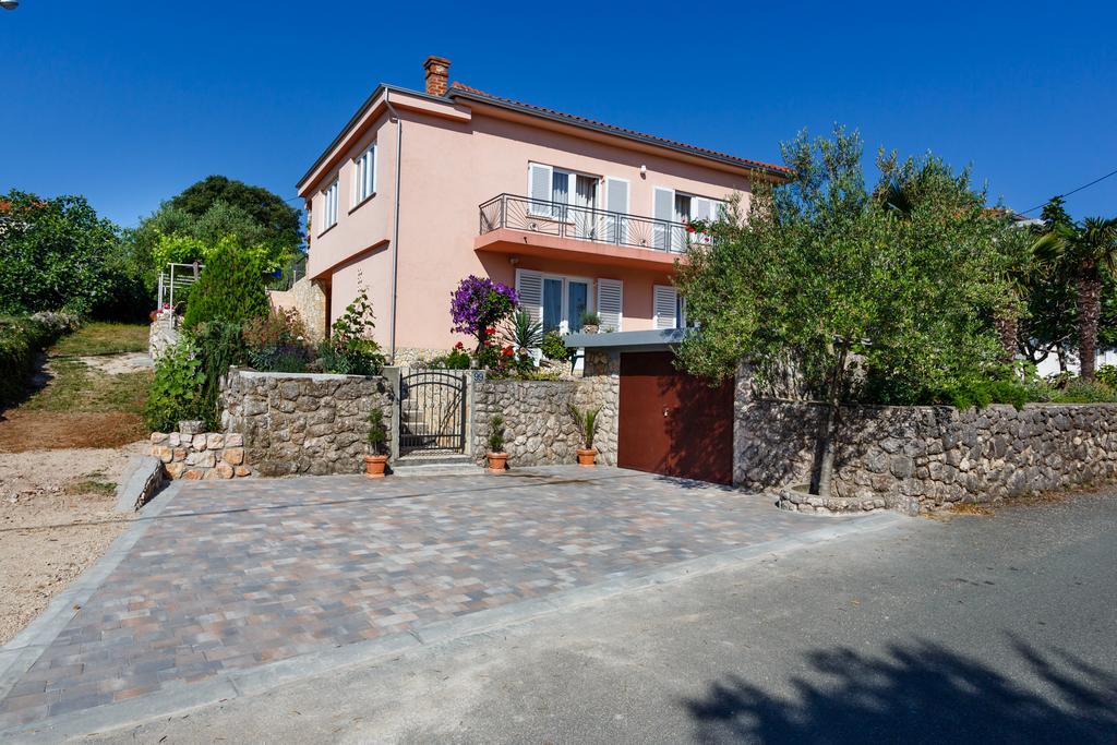 Apartmani Anica Risika Exterior photo